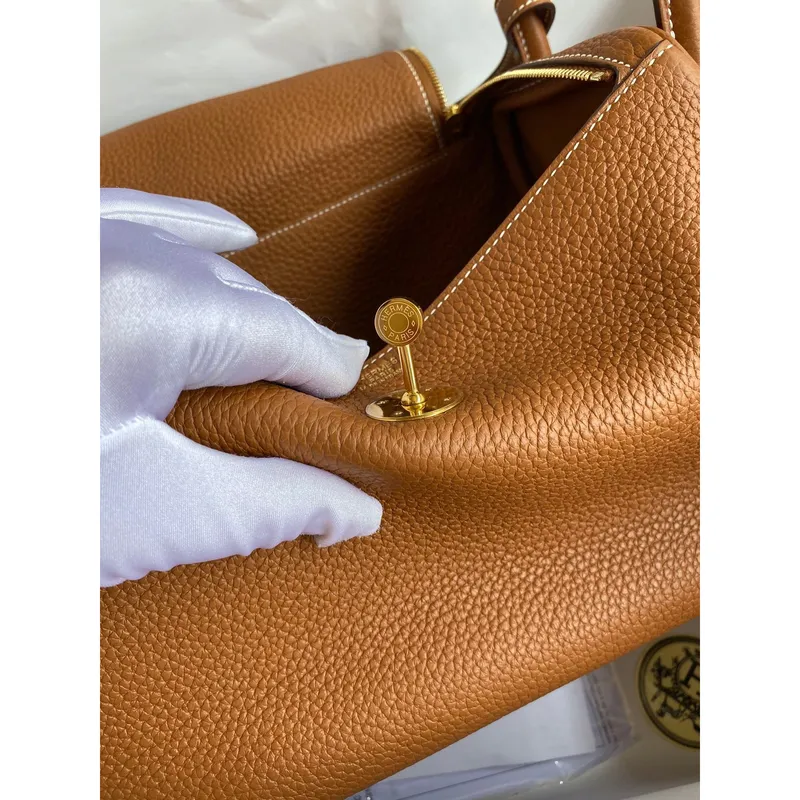 Hermes Lindy 26 Ručně vyráběná taška z zlaté kůže Clemence