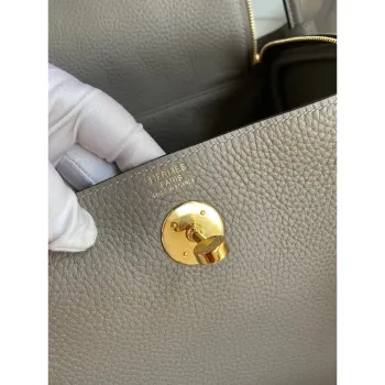 Hermes Lindy 26 Ručně vyráběná taška v kůži Clemence v odstínu Gris Asphalt