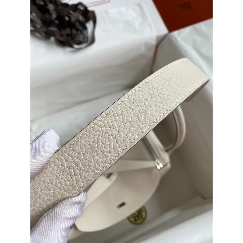 Hermes Lindy 26 Ručně vyráběná taška z kůže Clemence v odstínu Craie