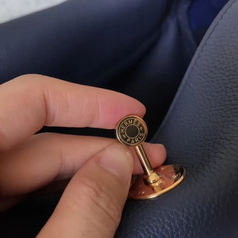 Hermes tmavě modrá Lindy 30cm Clemence ručně vyráběná taška