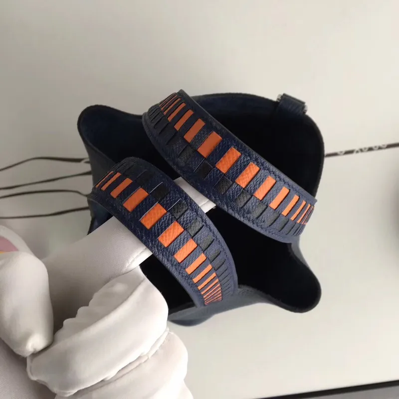 Hermes Námořnická modrá Picotin Lock 18cm taška s pletenými rukojeťmi