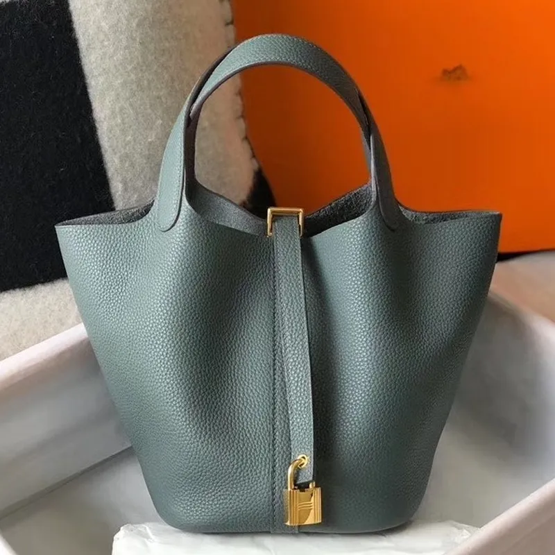 Hermes Vert Amande Picotin Lock PM 18cm Ručně vyráběná taška