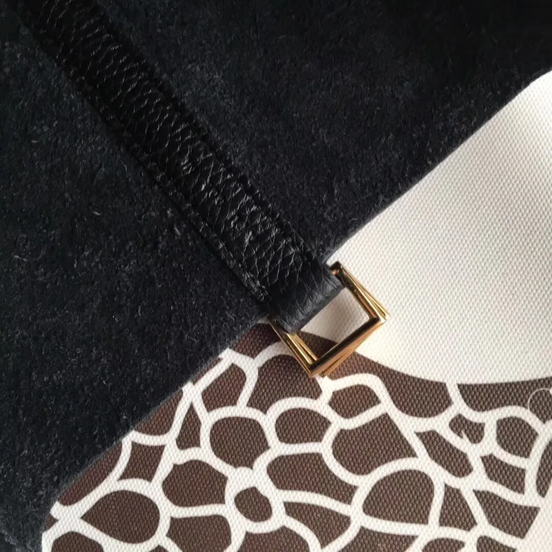 Hermes Black Picotin Lock 22cm Taška s pletenou rukojetí