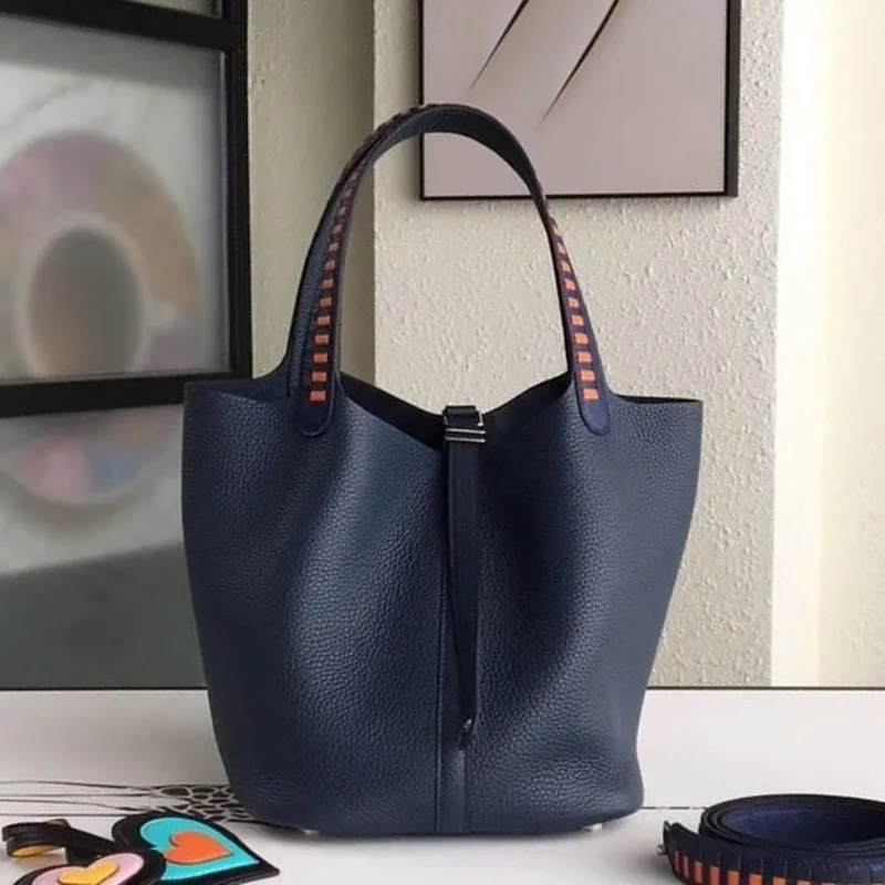 Hermes Navy Picotin Lock 22cm Taška s pletenou rukojetí