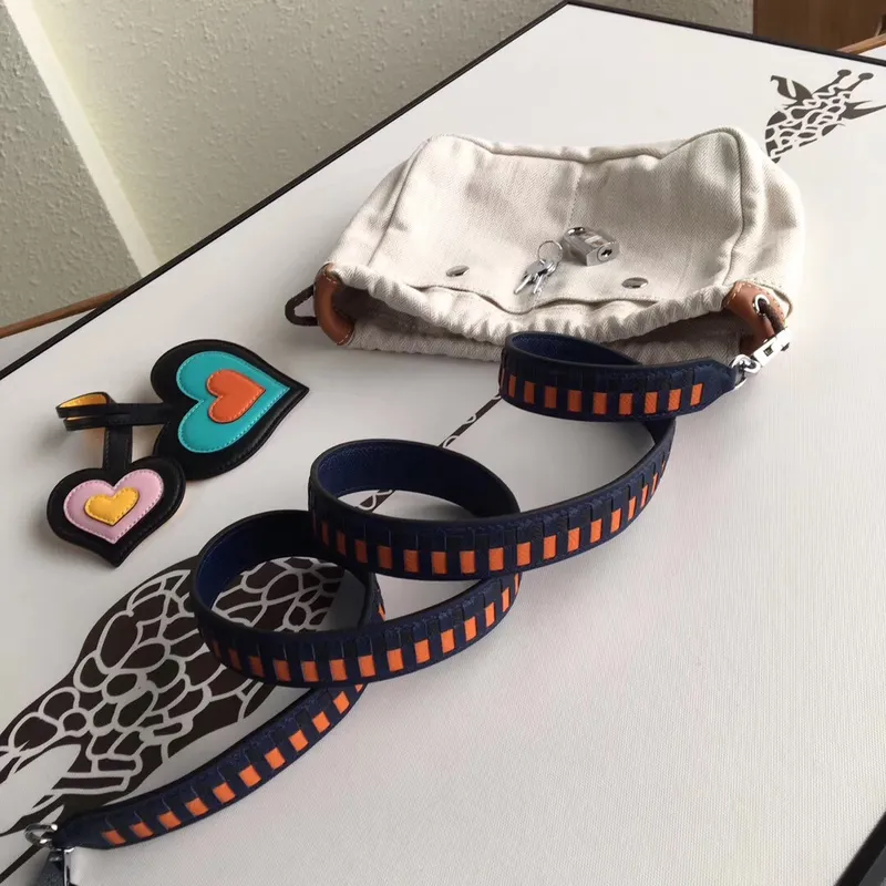 Hermes Navy Picotin Lock 22cm Taška s pletenou rukojetí