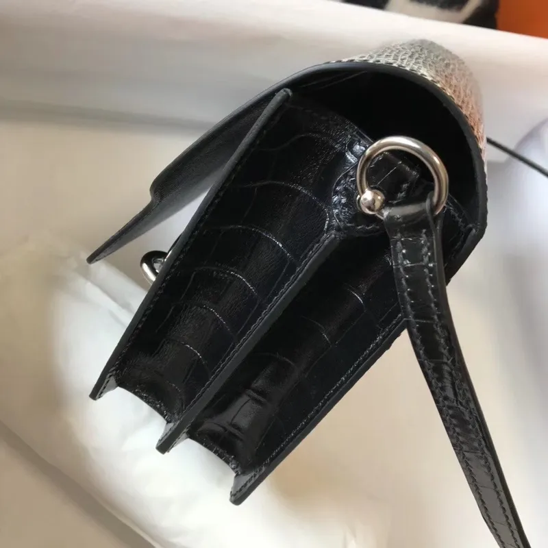Hermes Roulis Mini Taška v Černém Krokodýlovi s Přírodním Ještěrem