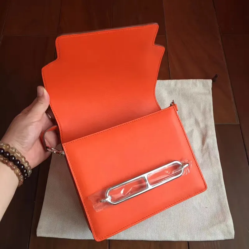 Hermes Mini Sac Roulis Taška v oranžové kůži Swift
