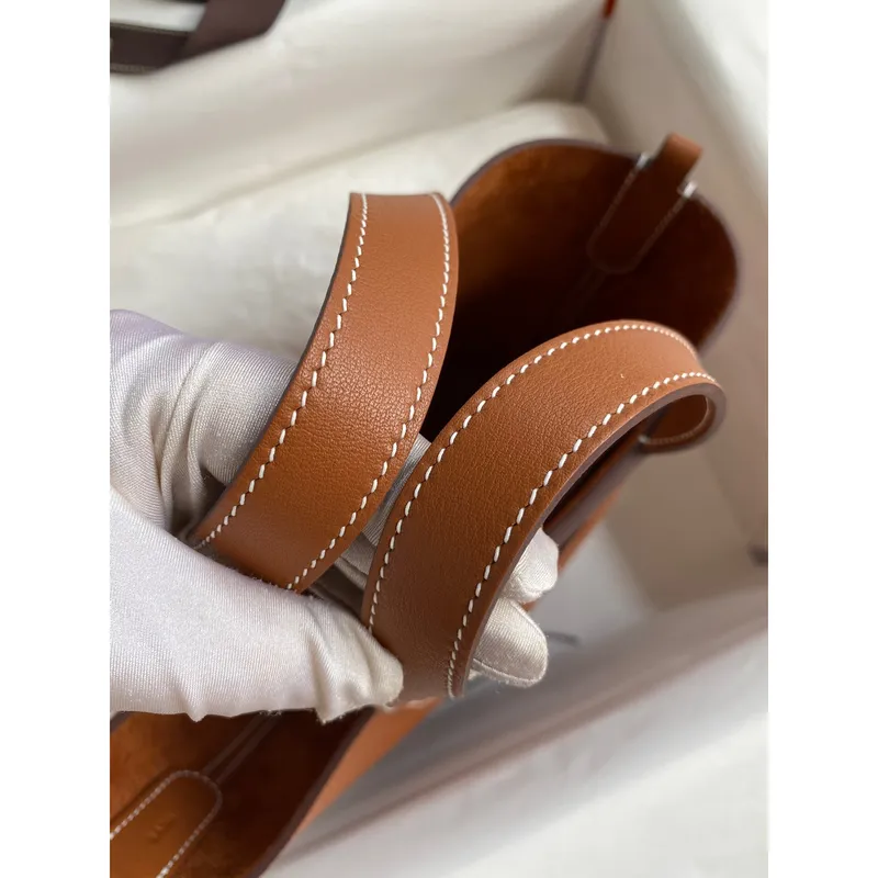 Hermes In The Loop 18 Ručně vyráběná taška zlaté kůže Clemence