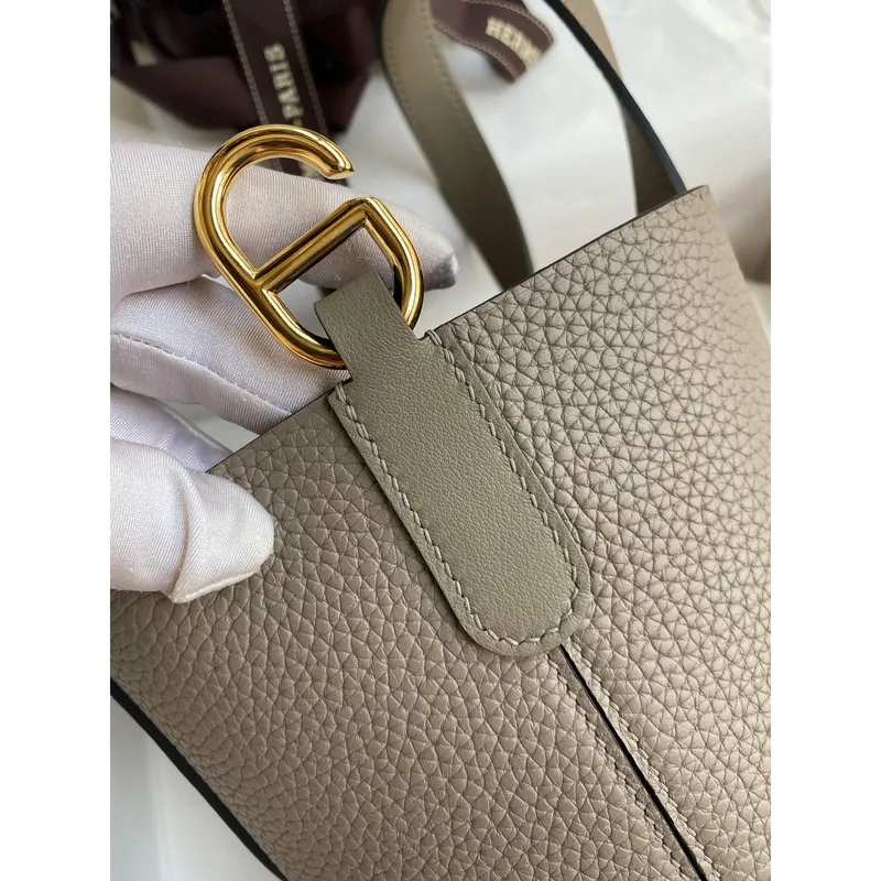 Hermes In The Loop 18 Ručně vyráběná taška v kůži Clemence v odstínu Gris Asphalt