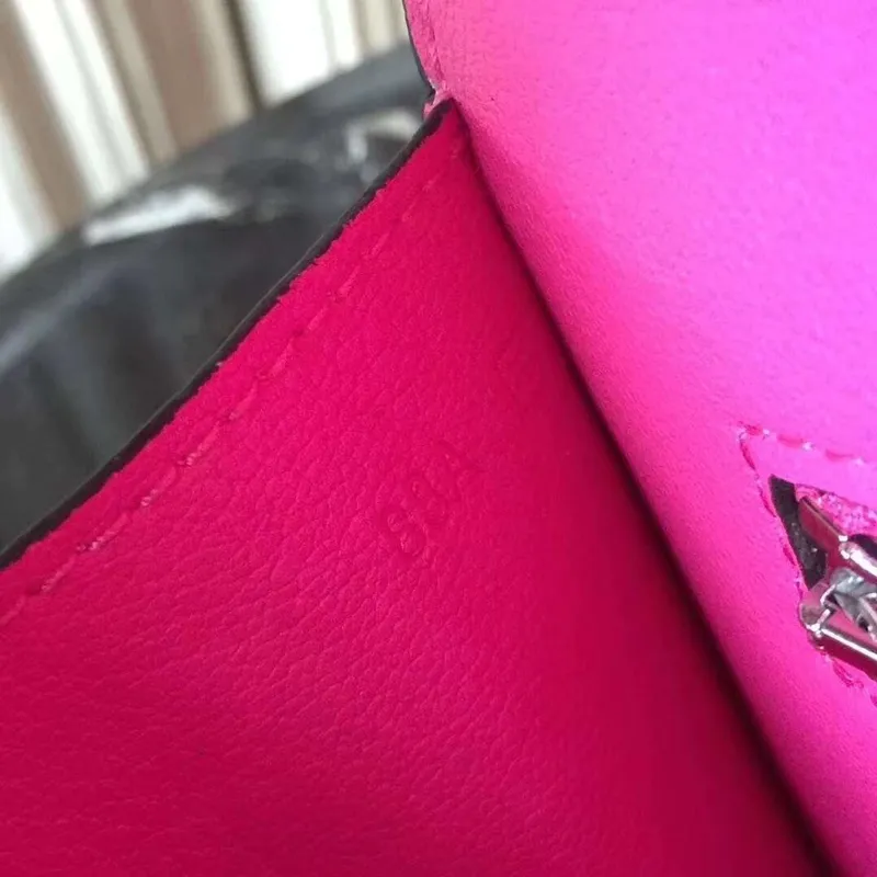 Hermes Rose Red Constance MM 24cm Krokodýlí Taška