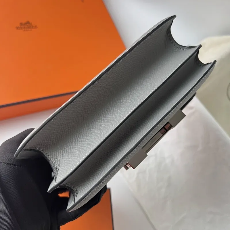Hermes Constance 18 Ručně vyráběná taška v Gris Mouette Epsom telecí kůži