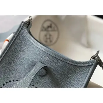 Hermes Evelyne III TPM Taška v modré linii z kůže Clemence