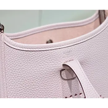 Taška Hermes Evelyne III TPM v jemné fialové kůži Clemence