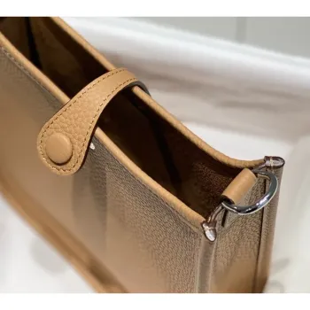 Hermes Evelyne III TPM Taška v kůži Chai Clemence