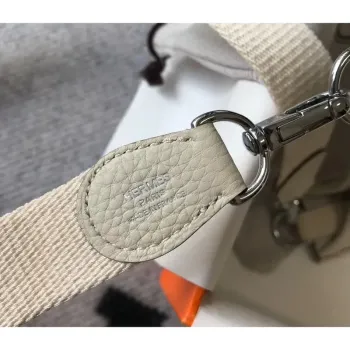 Hermes Evelyne III TPM Taška v kůži Clemence Beton