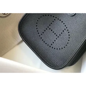 Hermes Evelyne III TPM Taška v černé kůži Clemence