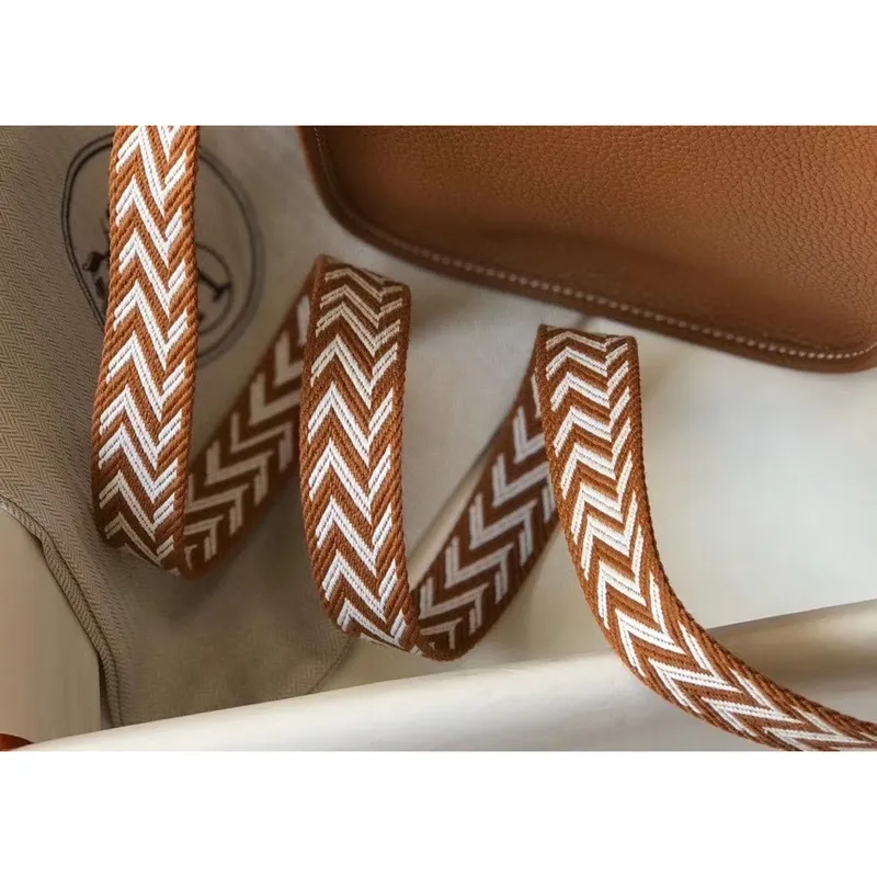 Hermes Evelyne III TPM Taška z zlaté kůže Clemence