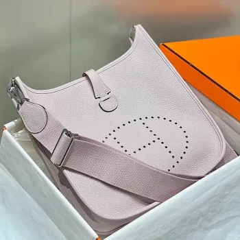 Hermes Evelyne III 29 Taška v barvě Mauve Pale z kůže Clemence