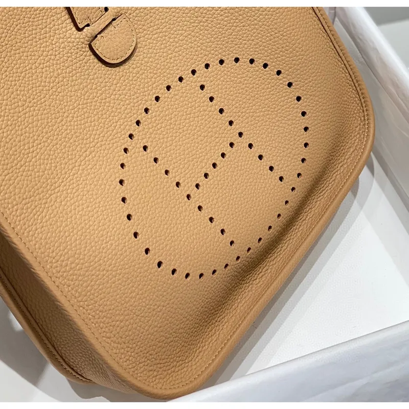 Taška Hermes Evelyne III 29 v kůži Chai Clemence