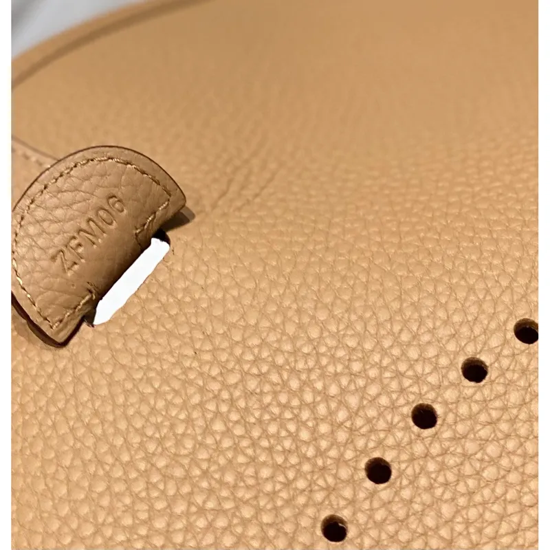 Taška Hermes Evelyne III 29 v kůži Chai Clemence