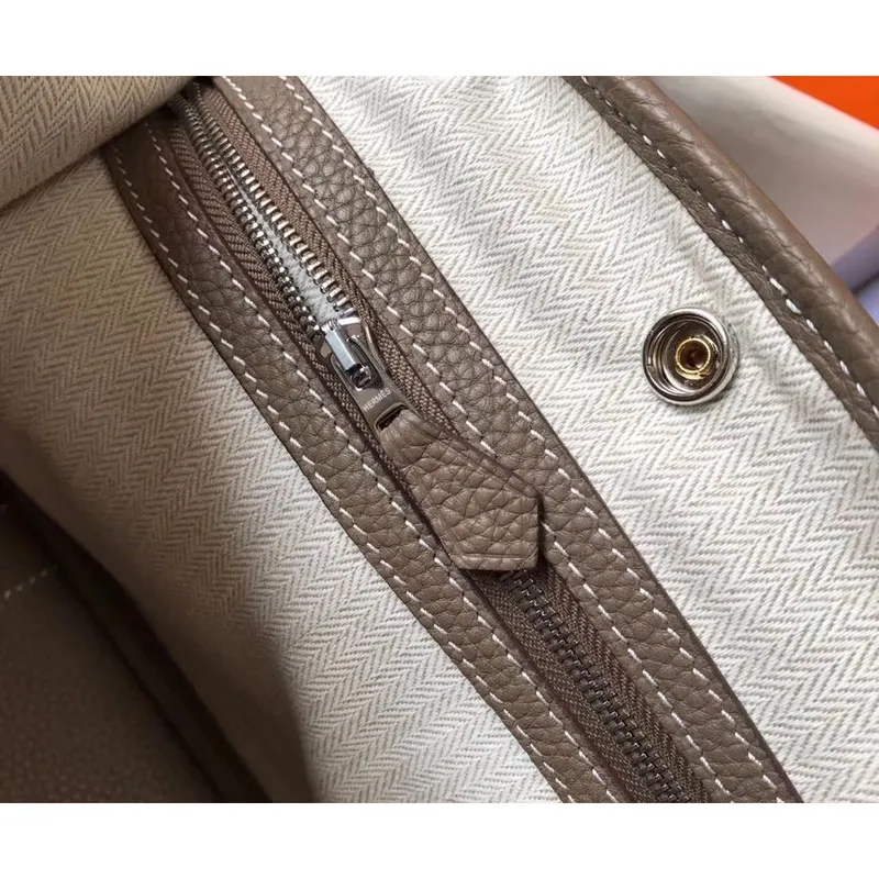 Hermes Garden Party 30 Taška v taupe kůži Clemence