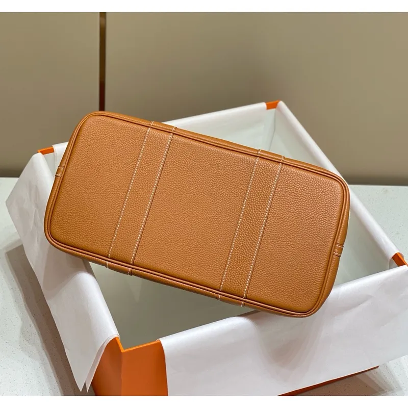 Hermes Garden Party 36cm Taška v plátně a zlaté kůže