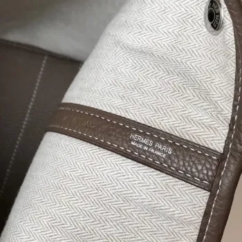 Hermes Garden Party 36 Taška v taupe kůži Clemence