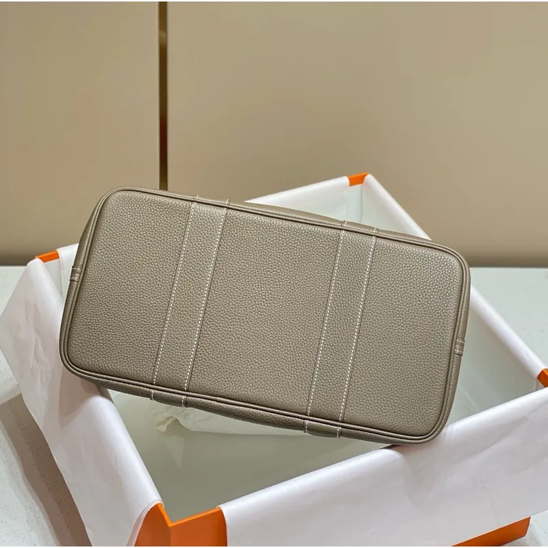 Hermes Garden Party 36cm Taška v plátně a taupe kůži