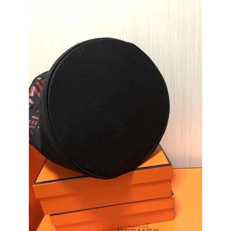 Hermes Taška na úpravu v černé plátno