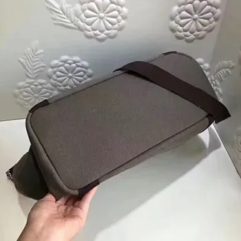 Hermes Khaki Funkční Taška na Údržbu