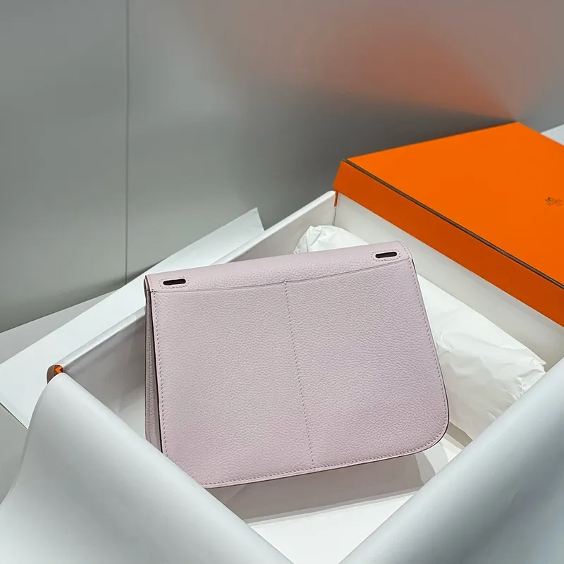 Taška Hermes Halzan 25 v jemné levandulové kůži Clemence