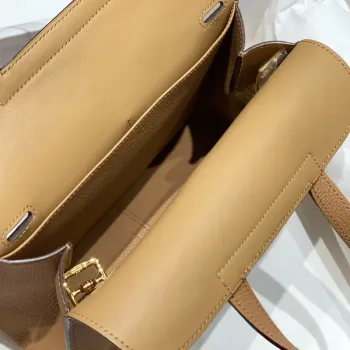 Taška Hermes Halzan 25 v kůži Chai Clemence