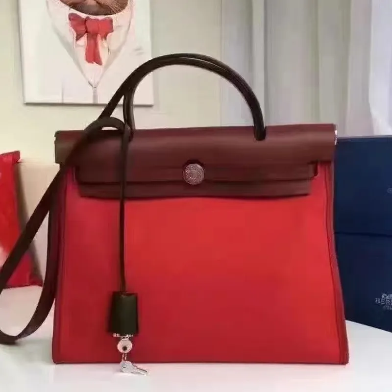 Hermes Herbag Zip PM 31cm Taška v červené plátno