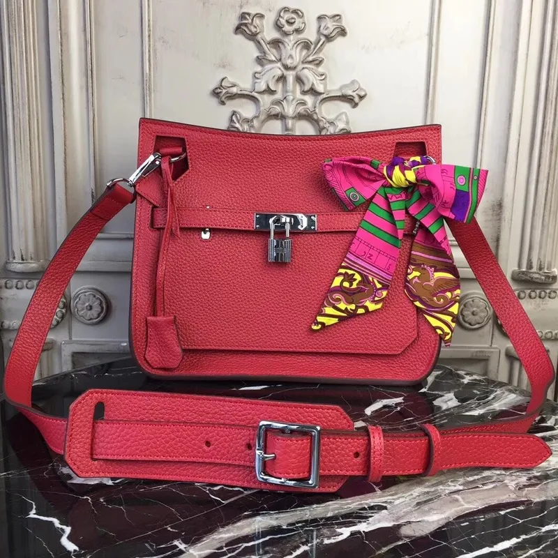 Hermes Red Clemence Jypsiere 28cm Taška