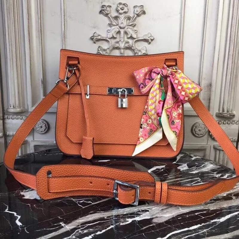 Hermès Oranžová Clemence Jypsiere 28cm Taška