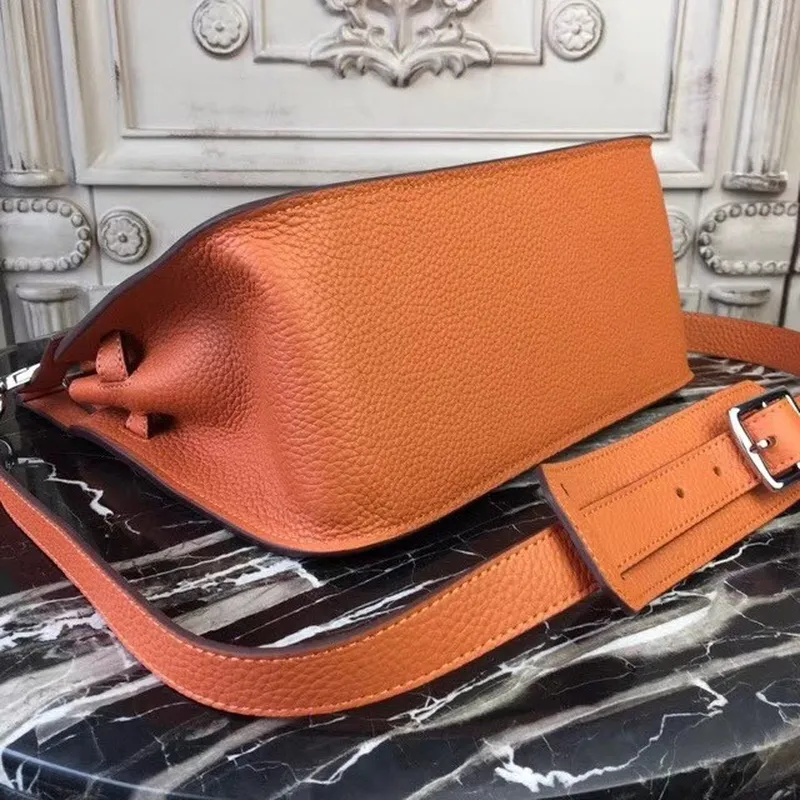 Hermès Oranžová Clemence Jypsiere 28cm Taška