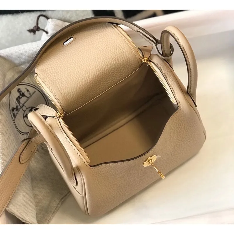 Hermes Mini Lindy Taška v Trench Clemence Kůži