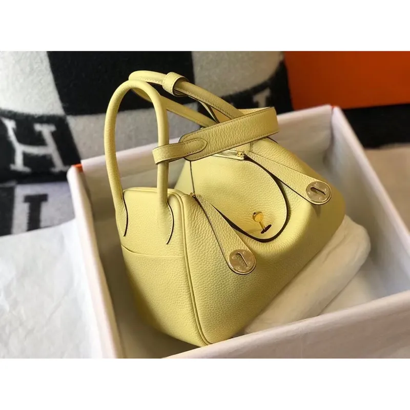 Hermes Lindy 26cm Taška v Jaune Poussin Clemence s GHW