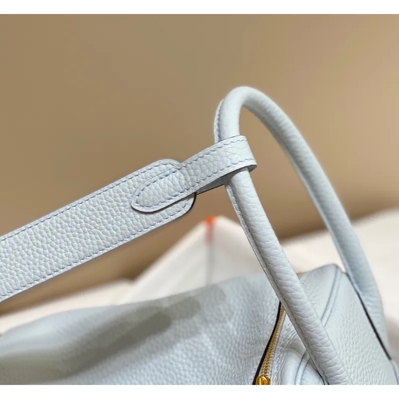 Taška Hermes Lindy 26cm v modré Brume z kůže Clemence s GHW