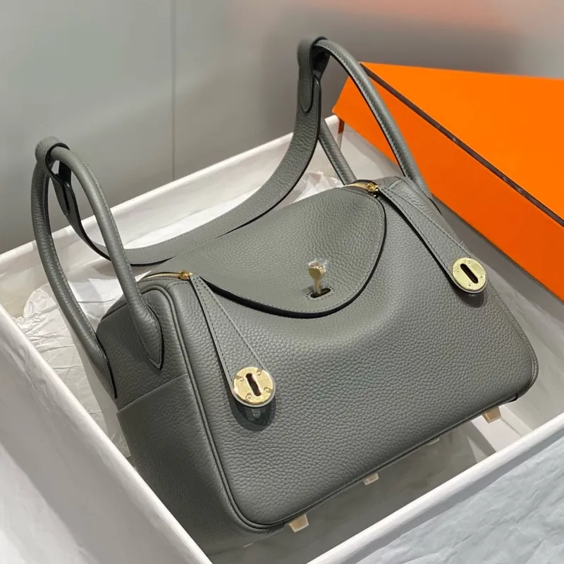 Hermes Lindy 26cm Taška v kůži Gris Meyer Clemence s GHW