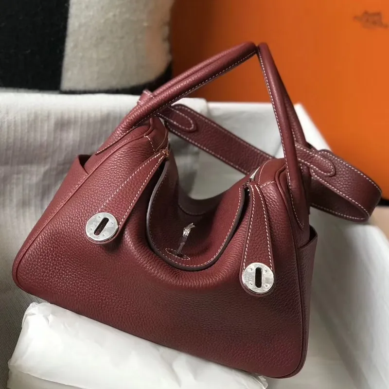 Hermes Lindy 26cm Taška v Bordeaux Clemence s PHW