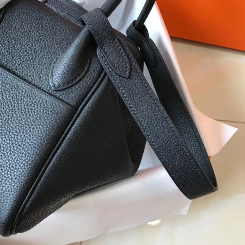 Hermes Lindy 26cm Taška v černém klementu s PHW