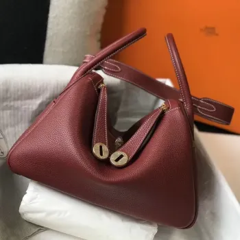 Taška Hermes Lindy 30 cm v Bordeaux kůži Clemence