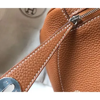 Hermes Lindy 30cm Taška v hnědé kůži Clemence