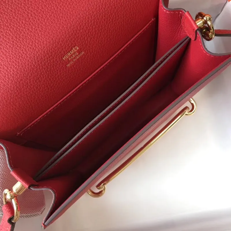 Hermes Mini Sac Roulis 18cm Taška v červené Evercolor telecí kůži