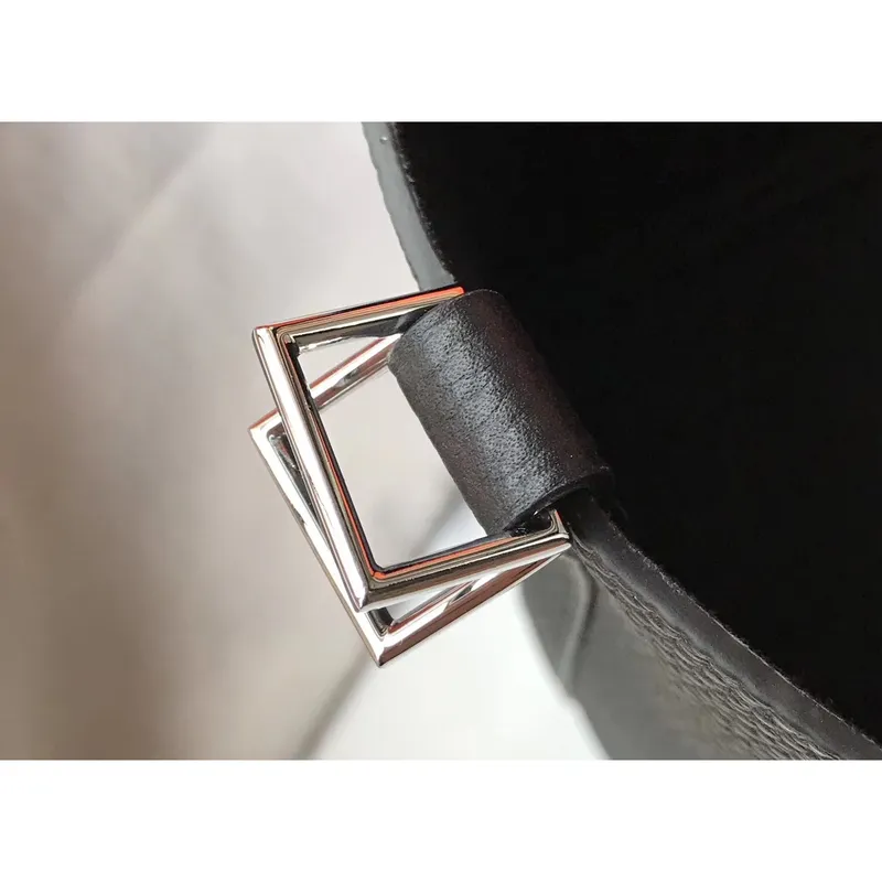 Hermes Picotin Lock 18 Taška v černé kůži Clemence