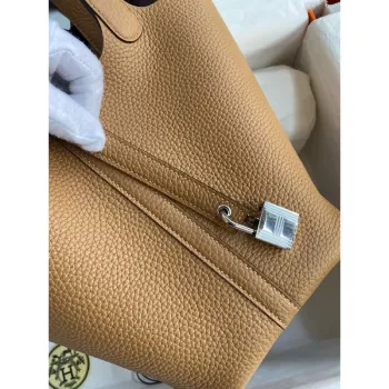 Hermes Picotin Lock 18 Ručně vyráběná taška z kůže Clemence v barvě sušenky