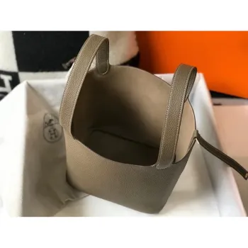 Hermes Picotin Lock 22 Taška v taupe kůži Clemence