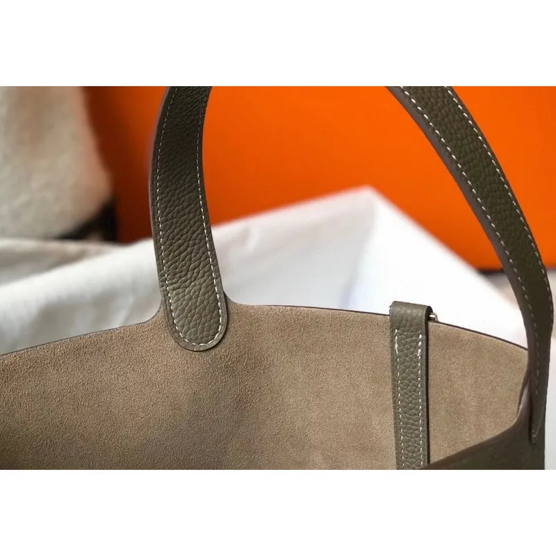 Hermes Picotin Lock 22 Taška v taupe kůži Clemence