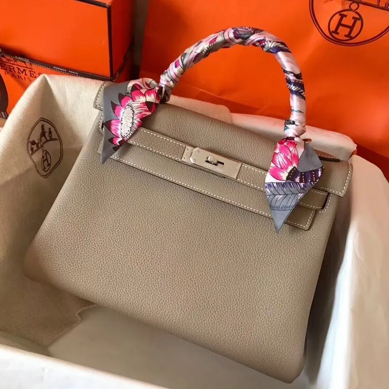 Hermes Tourterelle Clemence Kelly 28cm Ručně vyráběná taška